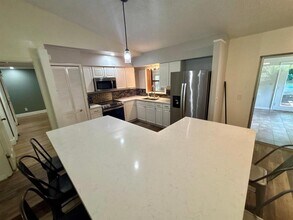 1394 Catalina Blvd in Deltona, FL - Building Photo - Building Photo