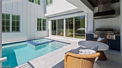 844 8th St S in Naples, FL - Building Photo - Building Photo