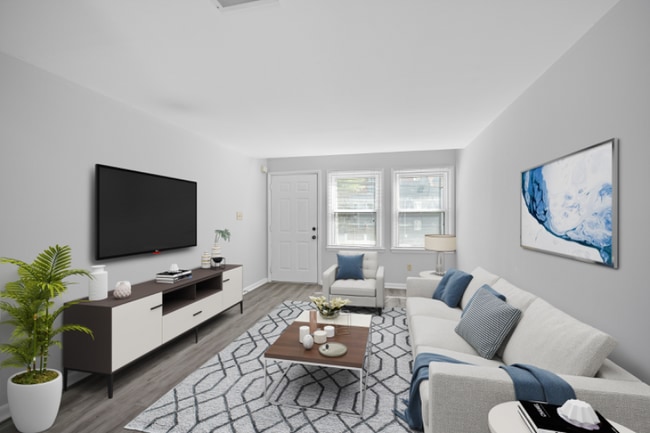 property at 721 N Poplar St