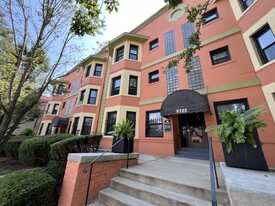 Baum Boulevard Flats Apartments