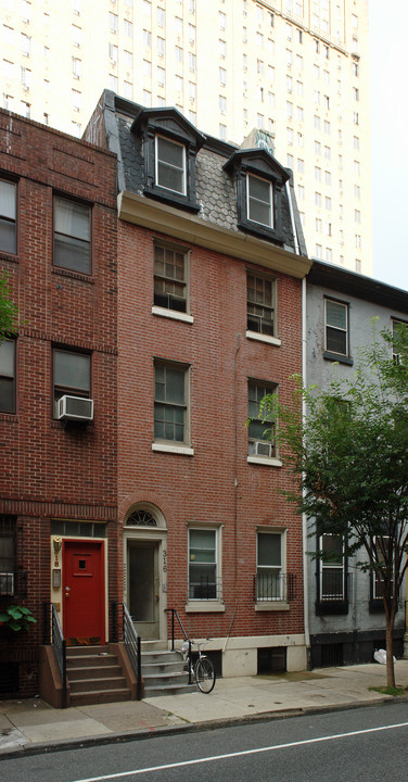 316 S 15th St in Philadelphia, PA - Building Photo