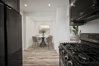 1023 Tremont St, Unit 1029 in Los Angeles, CA - Building Photo - Building Photo