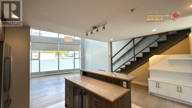 1525-1525 Bellevue Ave in West Vancouver, BC - Building Photo - Building Photo
