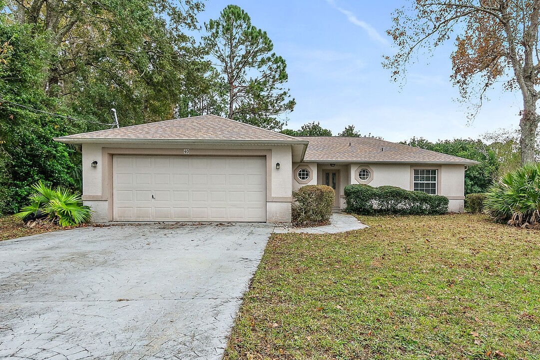 40 Westgate Ln in Palm Coast, FL - Building Photo