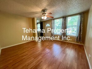 1255 Washington St in Red Bluff, CA - Building Photo - Building Photo