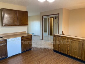 940 9th Ave SE in Valley City, ND - Building Photo - Building Photo