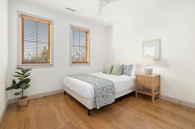 501 NW B St, Unit SI ID1303242P in Bentonville, AR - Building Photo - Building Photo