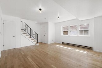 43 W 30th St in Bayonne, NJ - Building Photo - Building Photo