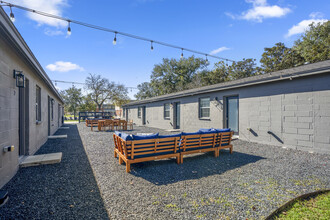 4950-4952 Polk Street in Houston, TX - Building Photo - Building Photo