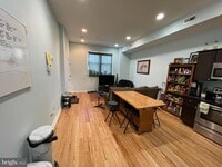 1411 W Thompson St photo'
