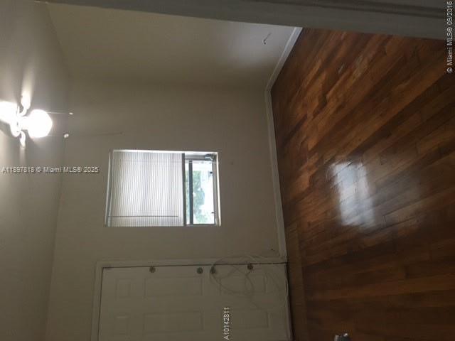 property at 910 Douglas Rd