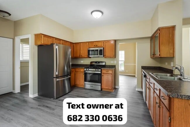 8019 S Oconto Ave in Oak Lawn, IL - Foto de edificio - Building Photo