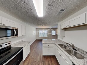 1856 Portview Dr in Spring Hill, TN - Foto de edificio - Building Photo