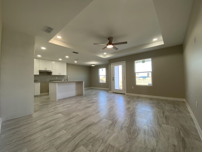 6526 Adenia Loop in Laredo, TX - Building Photo - Building Photo