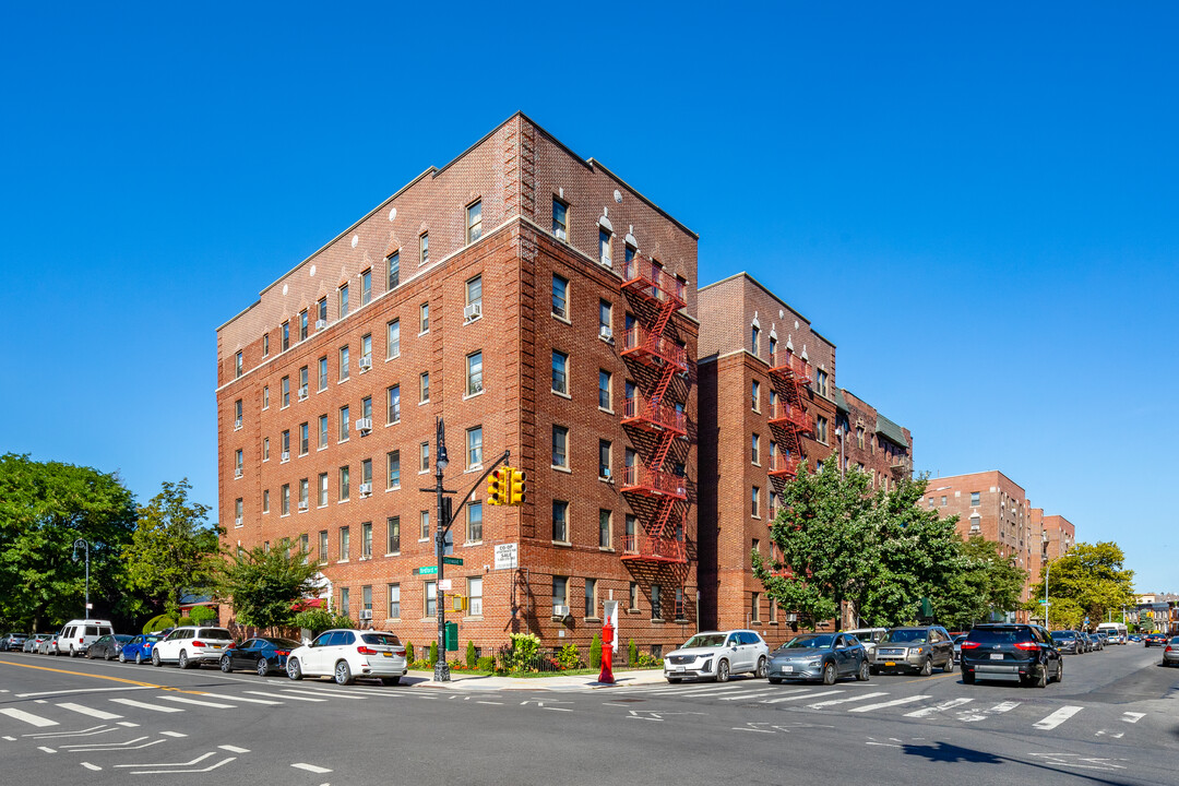 2835 Bedford Ave in Brooklyn, NY - Building Photo