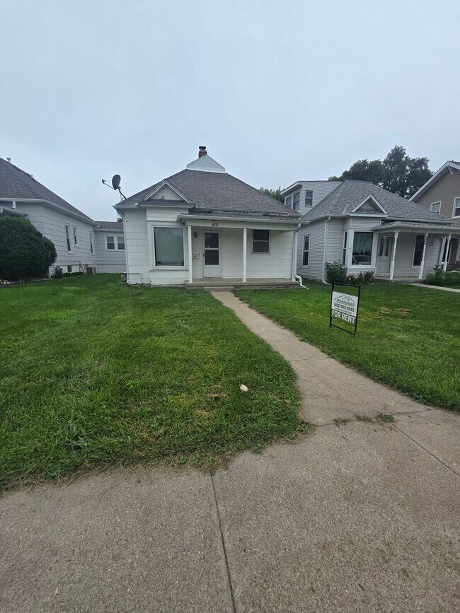 property at 410 S 4th St