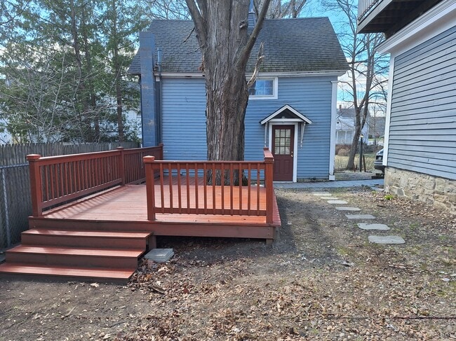 property at 7 Summer St