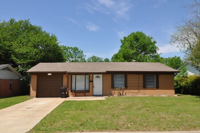 property at 1319 Barbara St