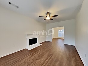 2613 Newtons Crest Cir in Snellville, GA - Foto de edificio - Building Photo