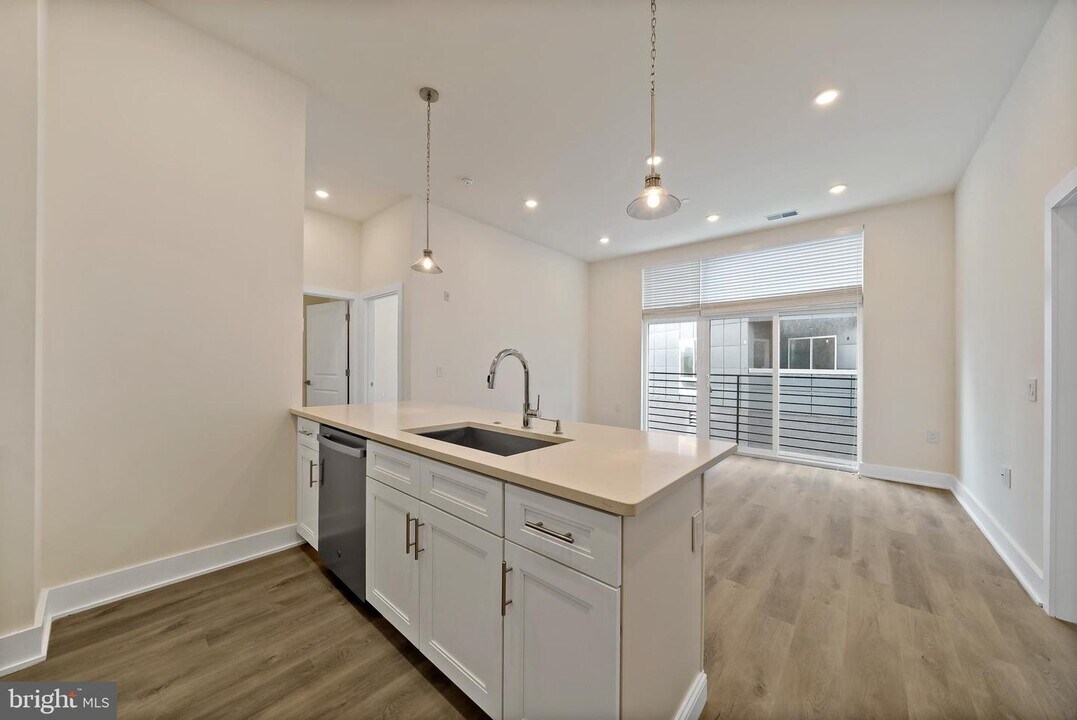 1129 Germantown Ave Photo