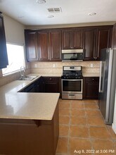 7598 Peavine Ridge St in Las Vegas, NV - Building Photo - Building Photo
