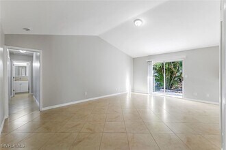 8440 Pennsylvania Blvd in Ft. Myers, FL - Building Photo - Building Photo