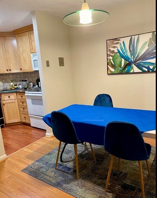 273 Albion St, Unit #23 in Wakefield, MA - Foto de edificio - Building Photo