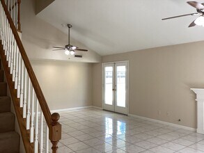 4114 W Regency Ave in Fresno, CA - Building Photo - Building Photo