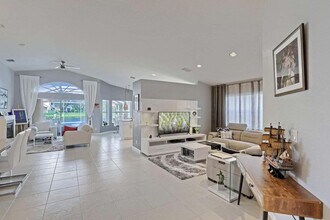 15151 Banbury Ct in Wellington, FL - Building Photo - Building Photo