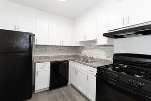 Lewis on Cascade in Atlanta, GA - Building Photo