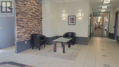 1150 Parkwest Pl in Mississauga, ON - Building Photo - Building Photo