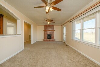 142 China Grove Rd in Rutherford, TN - Building Photo - Building Photo