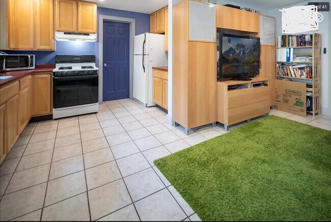 239 Coy Glen Rd, Unit B in Ithaca, NY - Foto de edificio - Building Photo