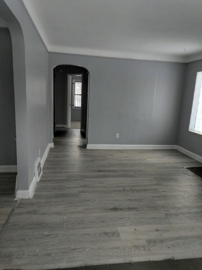 11824 Corbett Ave in Detroit, MI - Building Photo - Building Photo