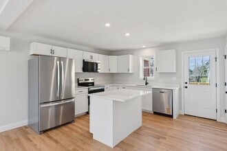 25 Legacy Ln in Kennebunk, ME - Building Photo - Building Photo