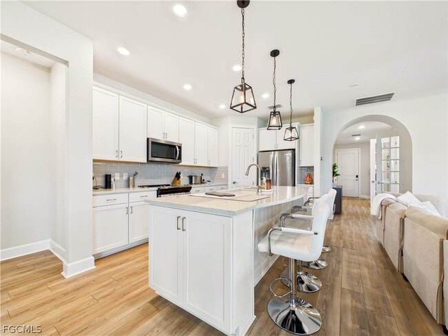 property at 19563 Utopia Ln