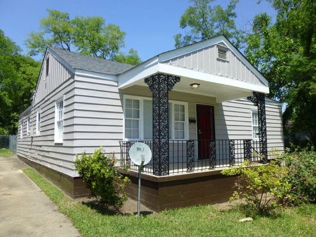 2916 31st St SW in Birmingham, AL - Building Photo - Building Photo