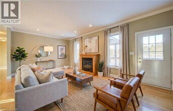 4075 Victoria Rd S in Puslinch, ON - Building Photo - Building Photo