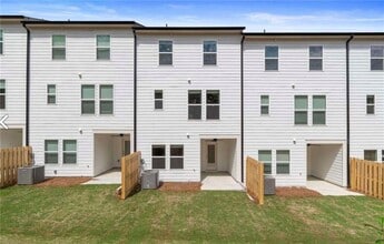 3170 Washburn St SE in Atlanta, GA - Building Photo - Building Photo