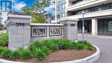 396 Hwy 7 in Richmond Hill, ON - Building Photo - Building Photo