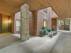 1406 Windsor Rd in Austin, TX - Building Photo - Building Photo