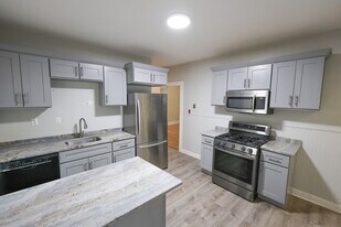 82 Fuller St, Unit 1 in Boston, MA - Building Photo