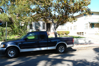 1239 E Harvard St in Glendale, CA - Building Photo - Building Photo