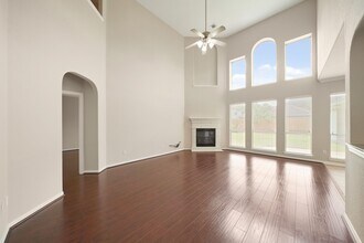 16007 Berkshire Manor Ln in Houston, TX - Building Photo - Building Photo