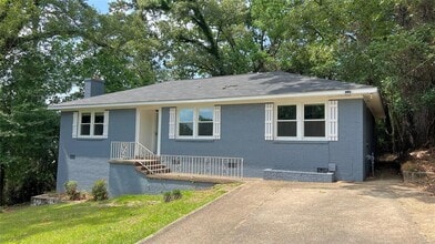 3505 Pelzer Ave in Montgomery, AL - Foto de edificio - Building Photo