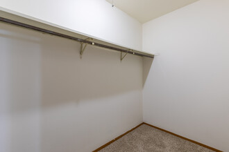 Glenview Gardens Apartments in Port Huron, MI - Building Photo - Interior Photo