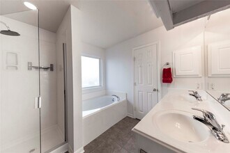 13907 Bonnetbriar Ln in Sugar Land, TX - Building Photo - Building Photo