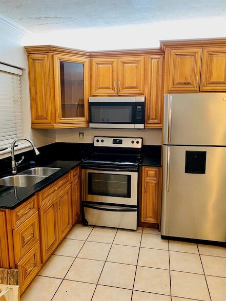 property at 1301 N 12th Ct