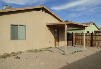2164 E Sunland Vis in Tucson, AZ - Building Photo - Building Photo