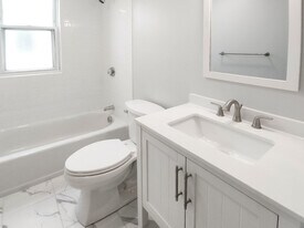 160 Everett St, Unit 2 in Boston, MA - Building Photo